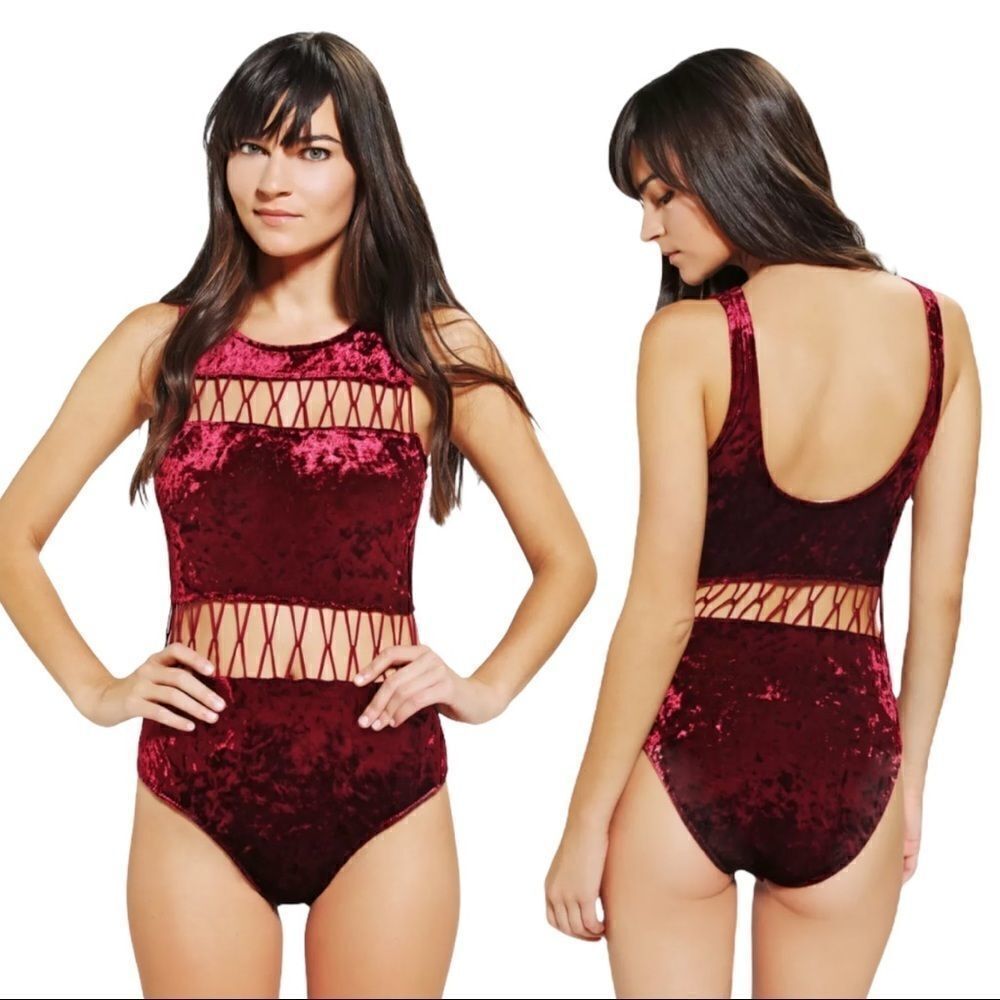 STARING At Stars Crushed Velvet Cutout Bodysuit M - Picture 14 of 15